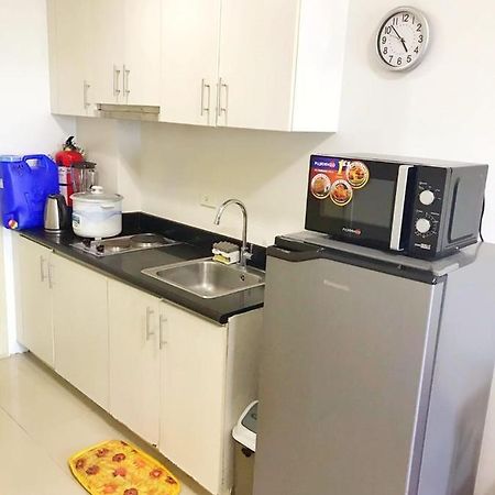 D&G Affordable Staycation Airbnb Ph Makati City Exterior foto