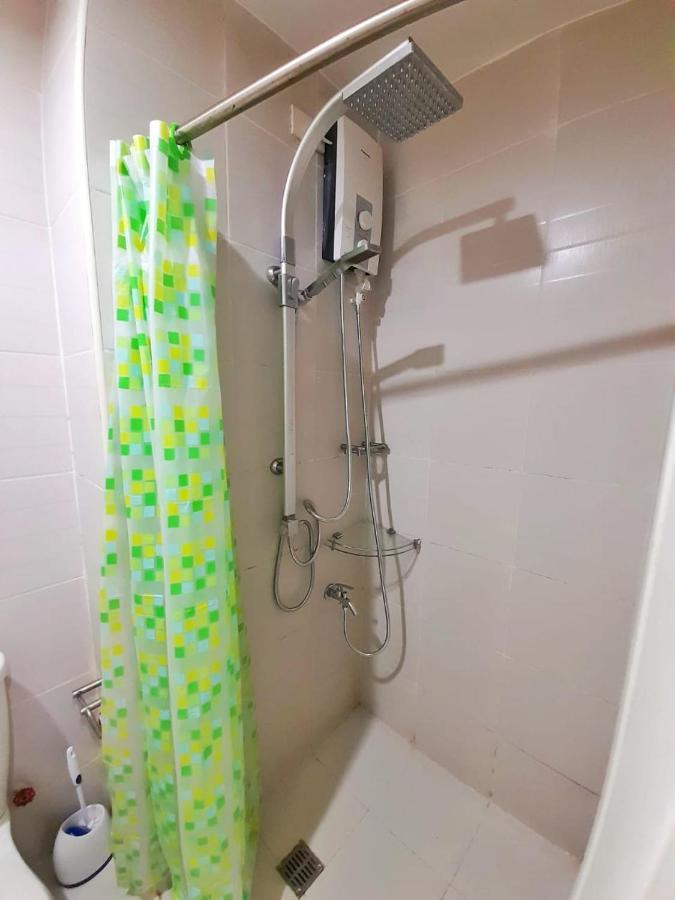D&G Affordable Staycation Airbnb Ph Makati City Exterior foto